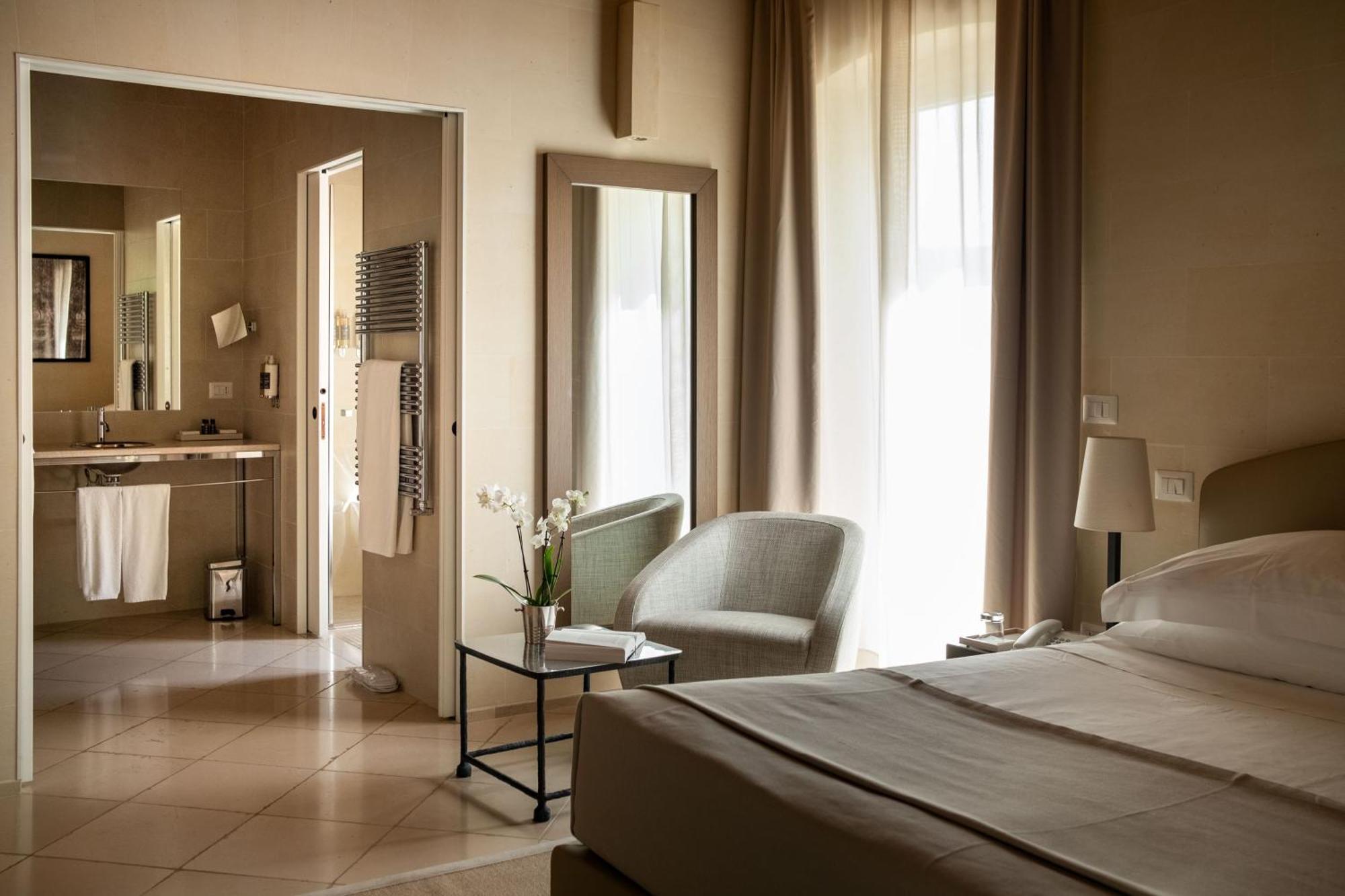 La Fiermontina Luxury Home Hotel เลชเช ภายนอก รูปภาพ